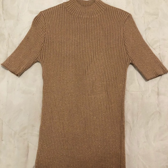 Gold sweater dress - Picture 2 of 4